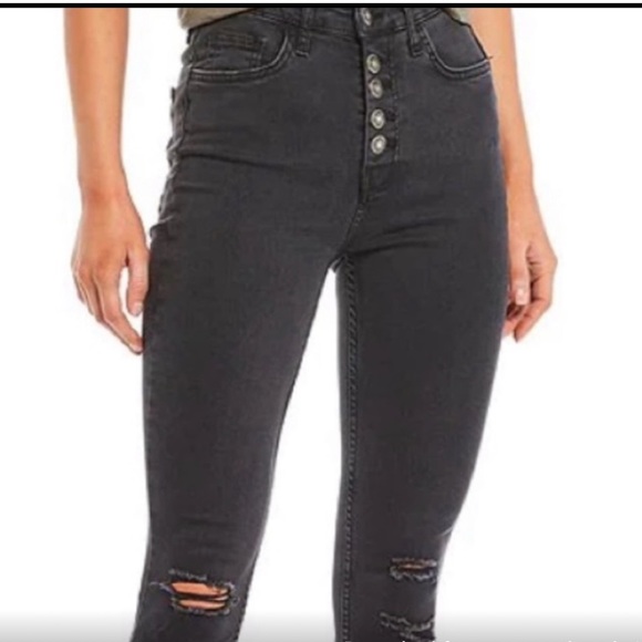 🌟HP🌟We The Free Sabrina Distressed Jeans - Picture 3 of 7